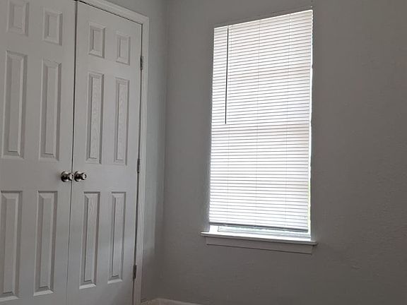 4th image of 610 Morningview Dr