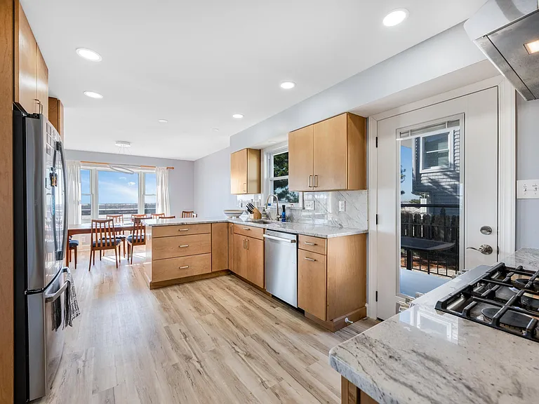 108 S Newark Ave — Photo 7
