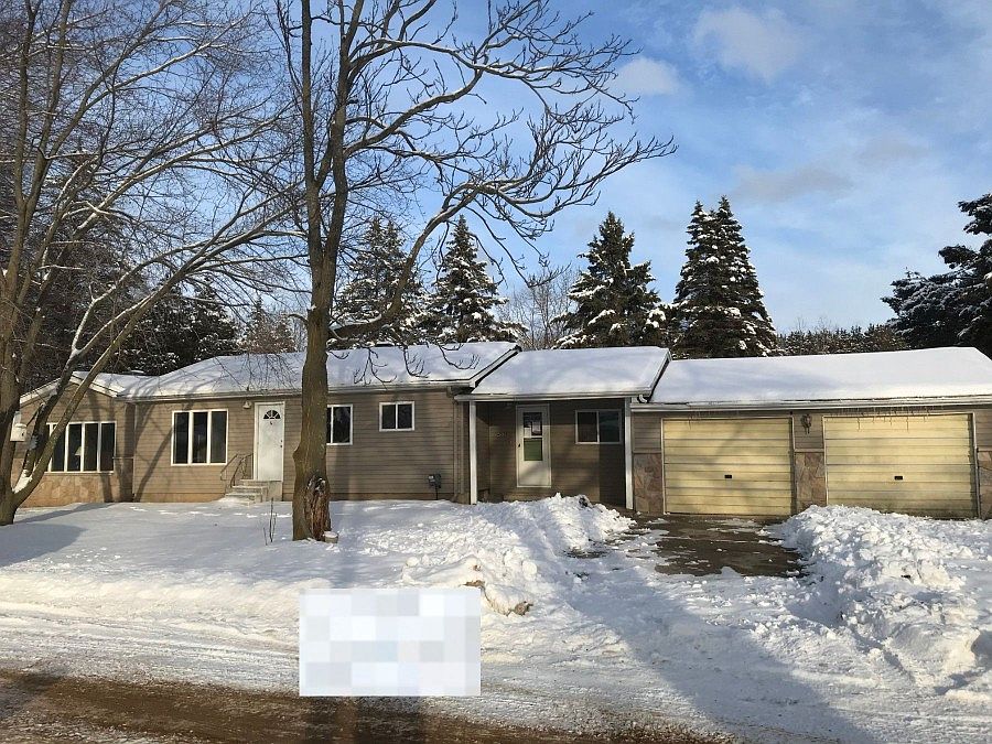 1st image of 4535 Nipigon Dr
