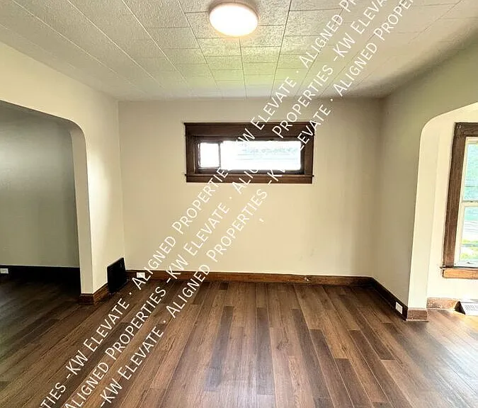 313 Ruckel Rd — Photo 2