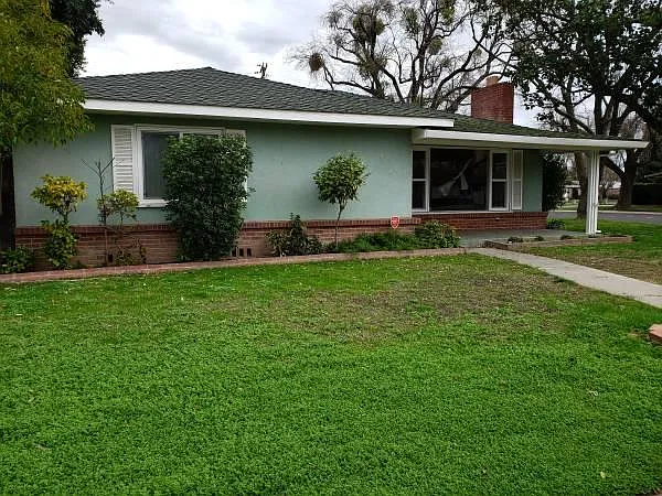 1606 Bronson Ave photo 1
