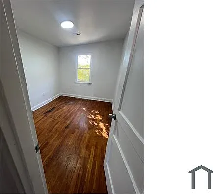 5300 Nelson Ave #1 — Photo 9