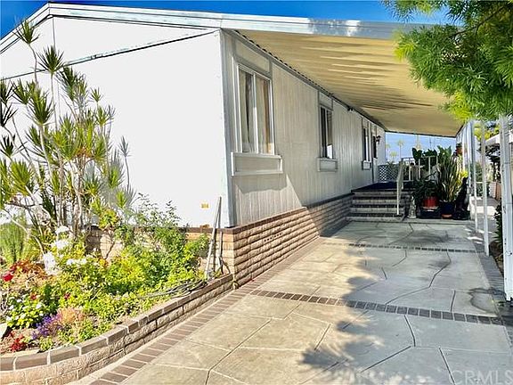 5th image of 2550 Pacific Coast Hwy Space 57