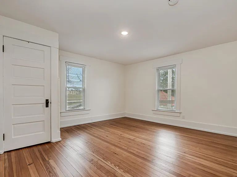 23 E Water St — Photo 16
