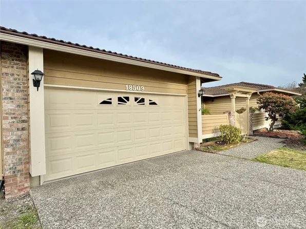 18509 22nd Avenue E, Tacoma, WA 98445