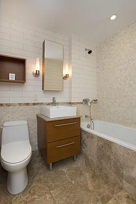 Sold by Space Marketing Shop | media 7