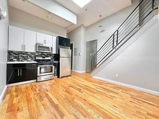 Rented by Doorway NYC, LLC | media 21