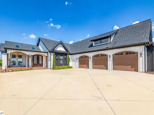 529 Coolwater Dr, Taylors, SC 29687