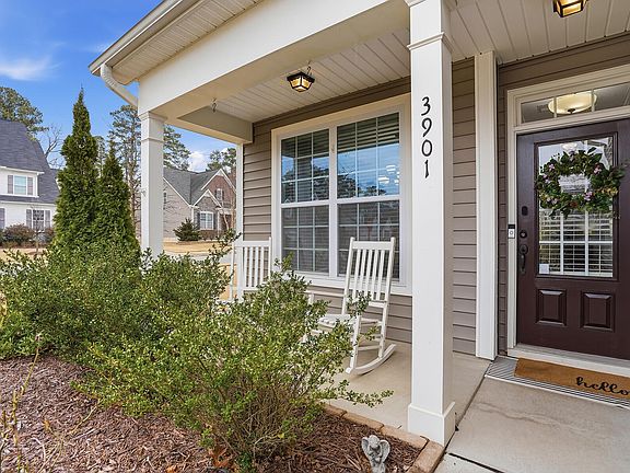 4th image of 3901 Freemark Ln