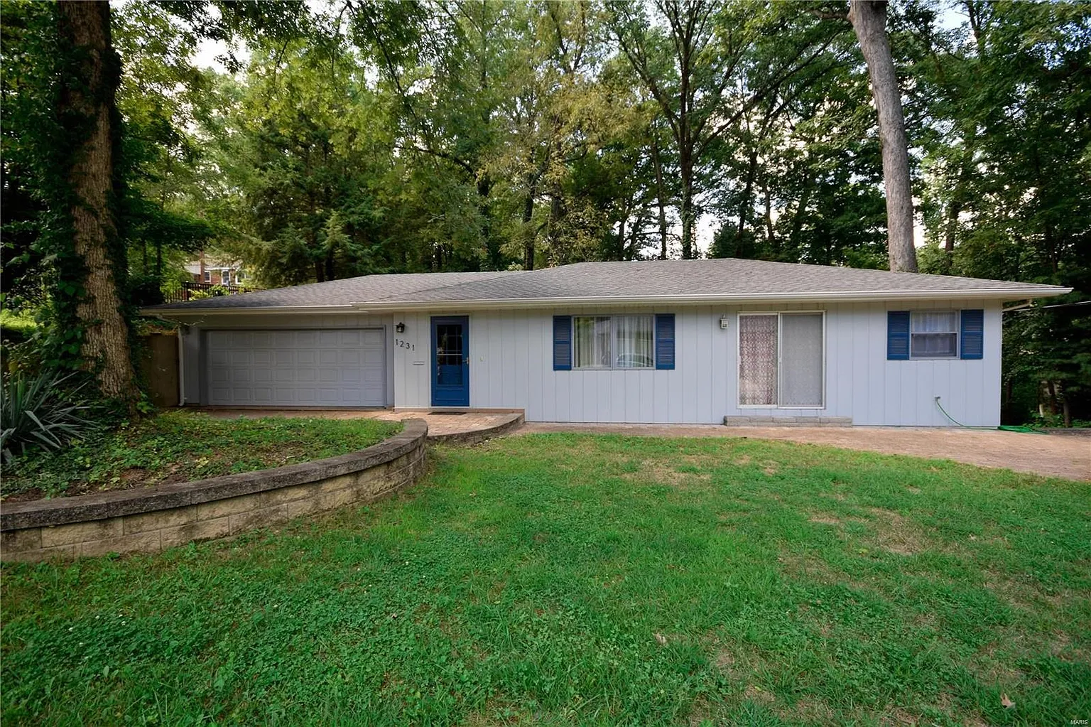 1231 Randle St photo 1