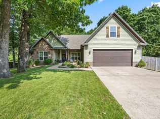 26 Primrose Ln, Bella Vista, AR 72714