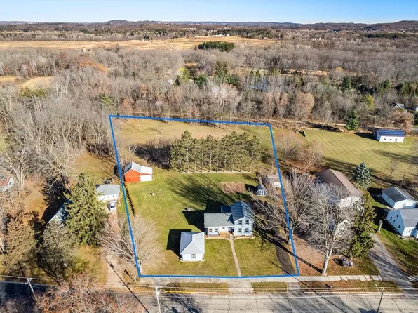 648 La Valle Street, Reedsburg, WI 53959