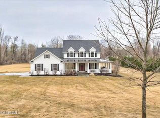 26 Picard Rd, Voorheesville, NY 12186