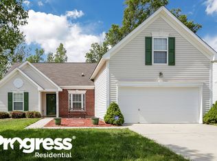 6817 Chieftain Dr, Charlotte, NC 28216