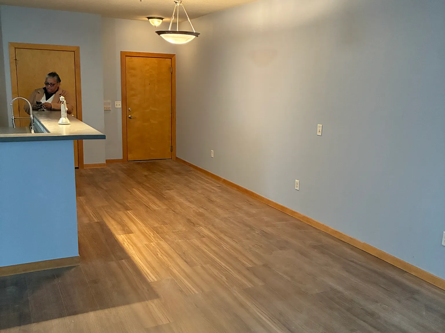 1 bed, 947 sqft, $1,400 — Photo 2