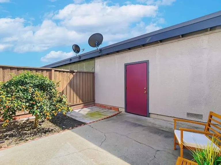 4636 Granada Way — Photo 23
