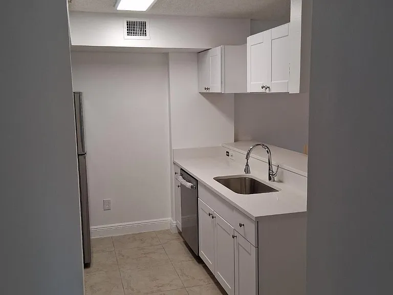 460 S Park Rd #6207 — Photo 3