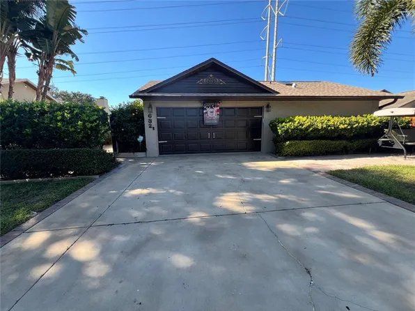 632 Channing Dr, Palm Harbor, FL 34684