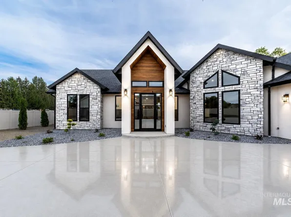 1575 N Watershed Ln, Star, ID 83669