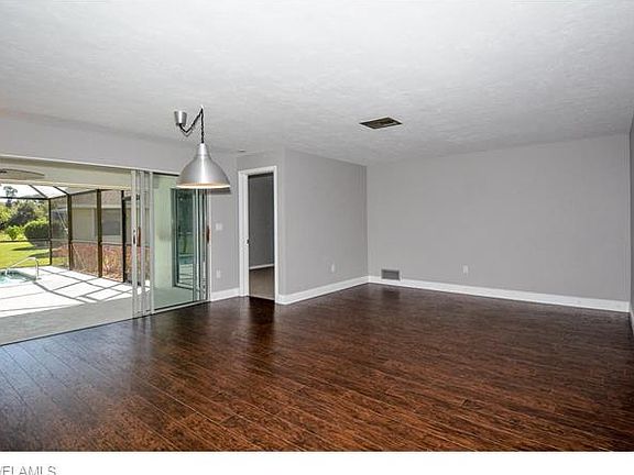 4th image of 4200 Glasgow Ct