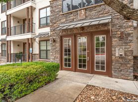 7342 Oak Manor Dr