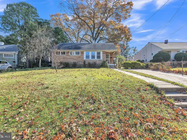 1205 Broadwood Dr, Rockville, MD 20851