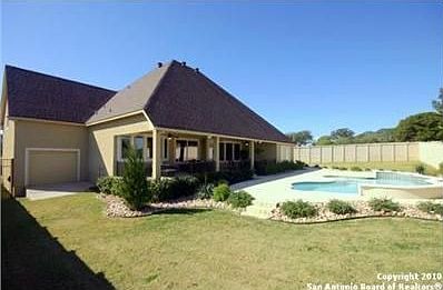 3rd image of 402 Lodge Creek Dr
