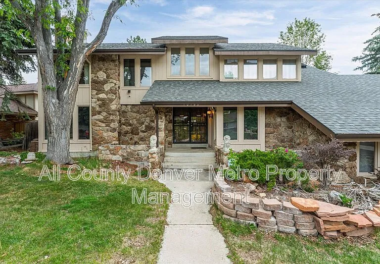 10193 Meade Ct — Photo 2
