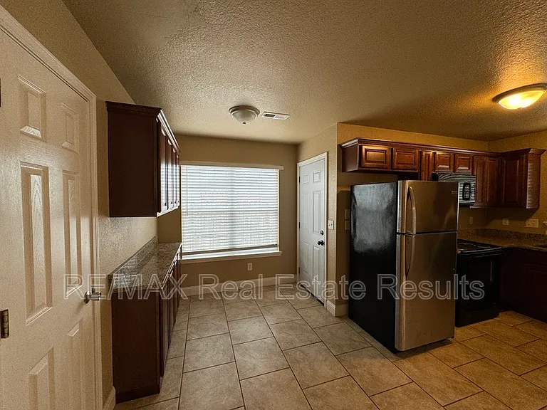 1523 N Dawn Dr — Photo 10