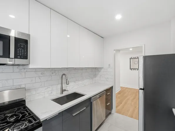 226-26 Union Tnpk image 12 of 20