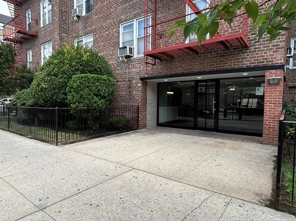 33-05 90 Street #4K, Jackson Heights, NY 11372