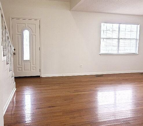 5th image of 3011 Spring Place Rd SE