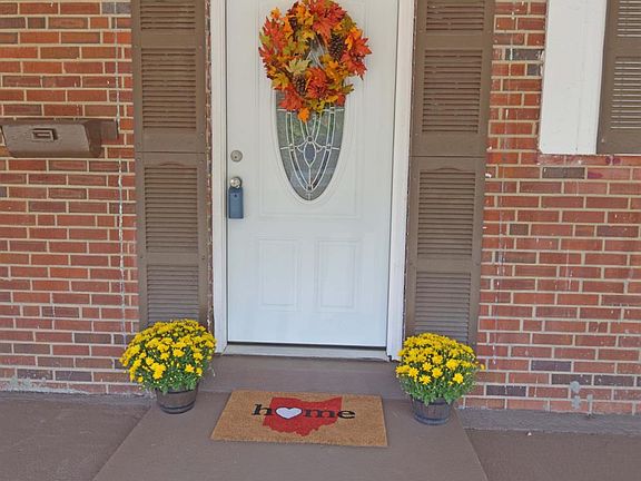 2nd image of 3922 Cedarwood Pl