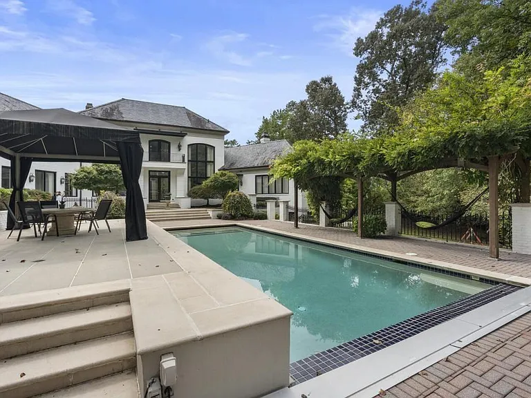 997 Davis Dr — Photo 111