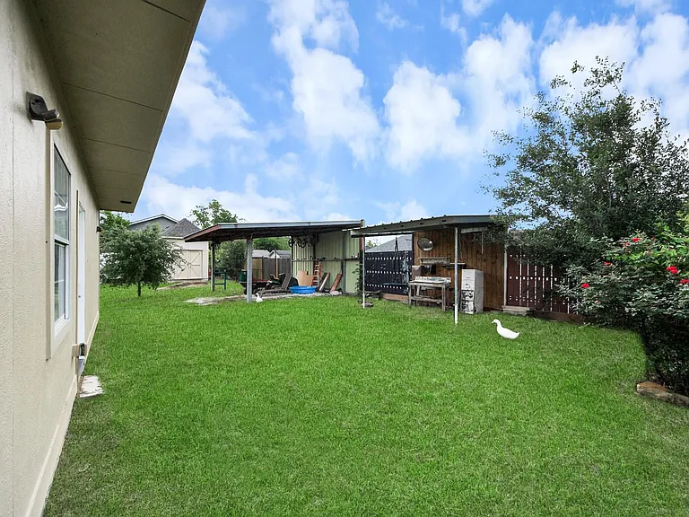 2608 Bostic St — Photo 16