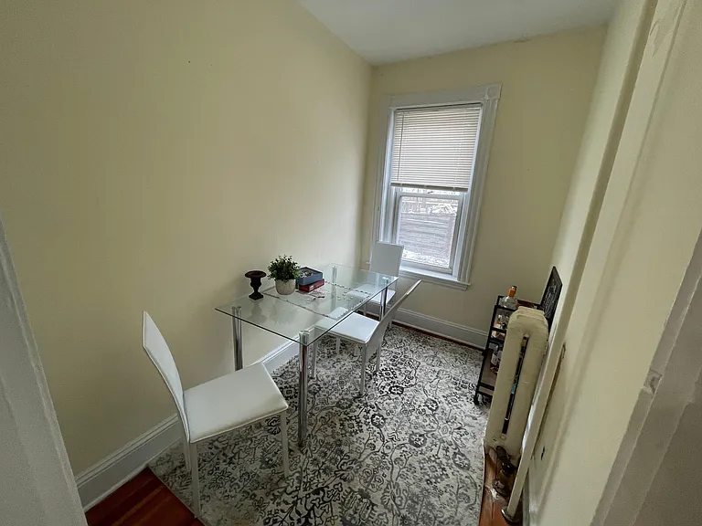 7-22 Strathmore rd — Photo 6