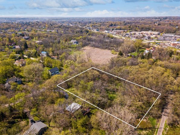 101 Surrey Ln, Barrington, IL 60010