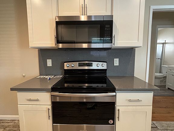 2nd image of 821 N 17th St