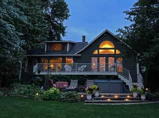 3607 Red Cedar Point Rd, Excelsior, MN 55331