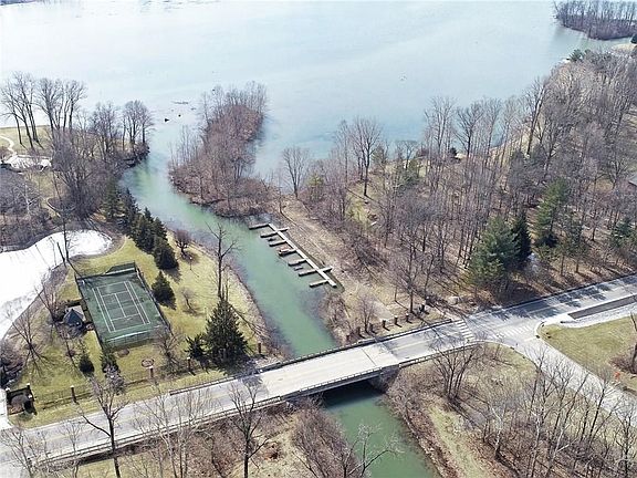 5th image of 11381 Geist Bay Ct