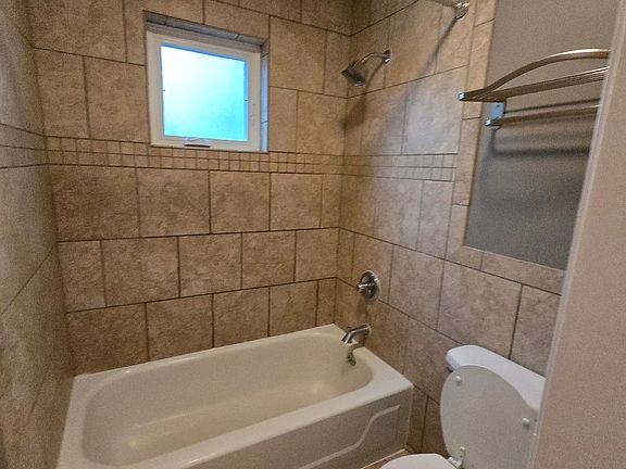 4th image of 2104 Harbert Ave #0