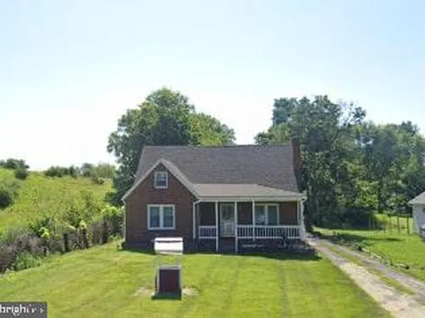 9833 Charles Town Rd, Ranson, WV 25438