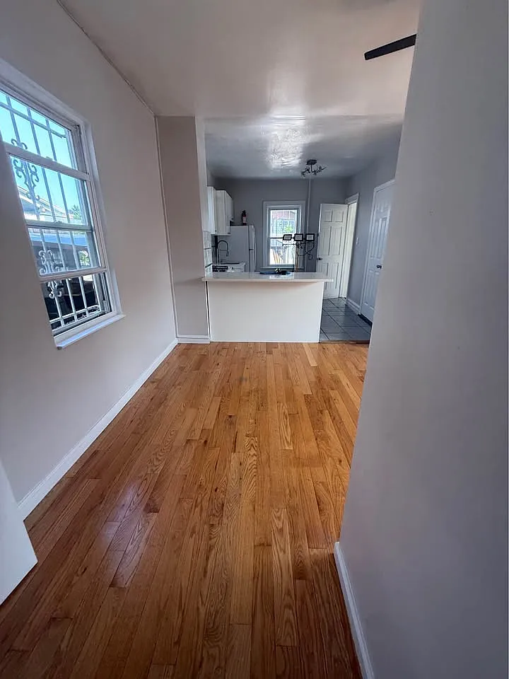 2 bed, $2,200 — Photo 4