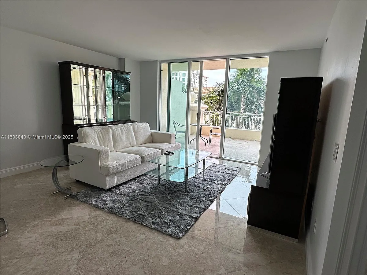Building Photo - 99 SE Mizner Blvd #313