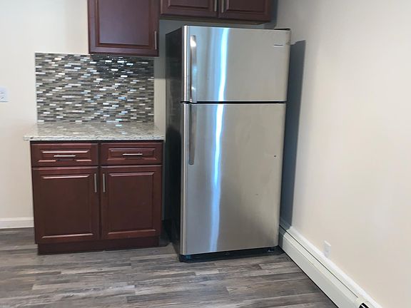 2nd image of 31 Hawkins St APT 1