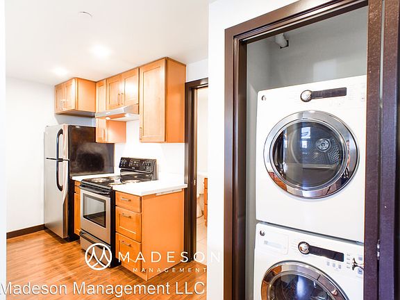 5th image of 913 E North St #85