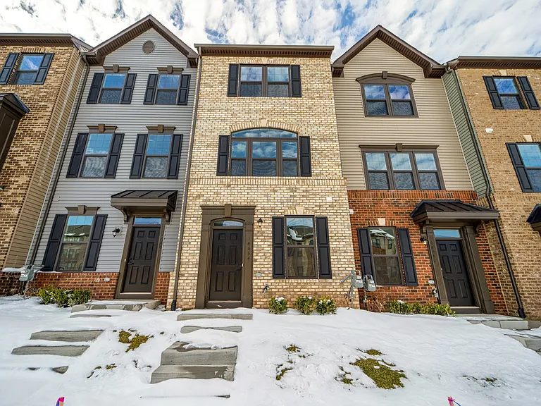 14062 Sunrise Valley Dr — Photo 1