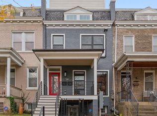 726 Kenyon St UNIT 2, Washington, DC 20010