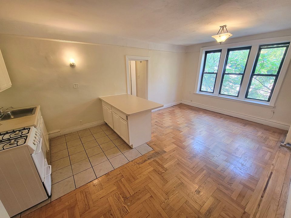 1st image of 647 W 169th St #4B