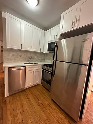 Rented by Peter R. Hungerford, LREB | media 23